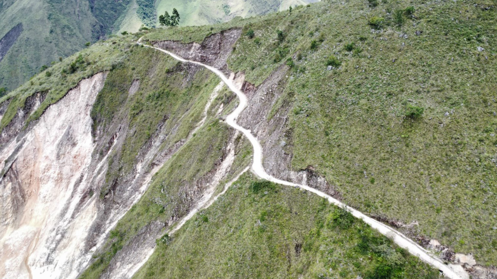 Guayabetal acelera obras para recuperar la conectividad