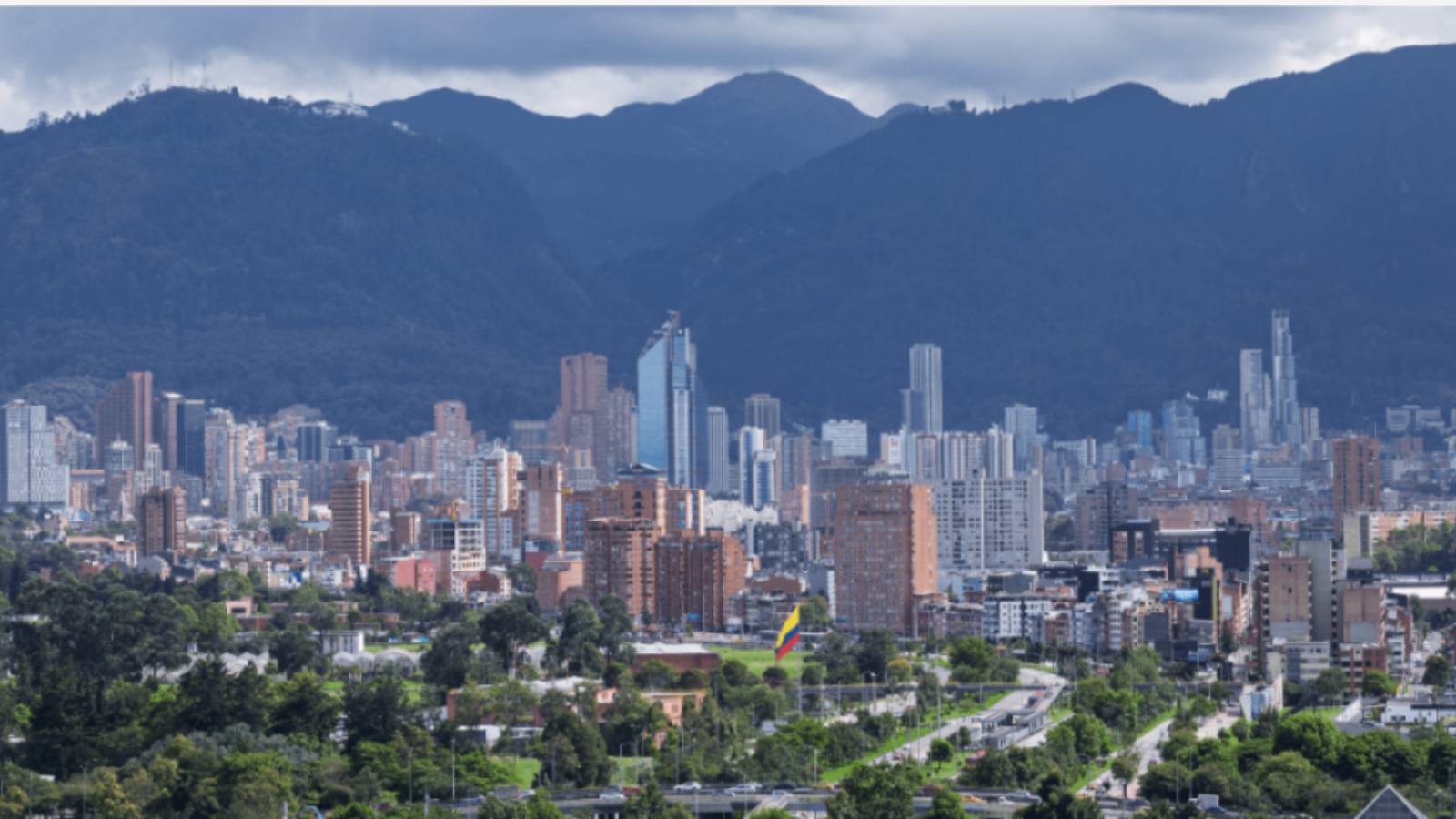 37 mil firmas impulsan debate sobre militares en Bogotá