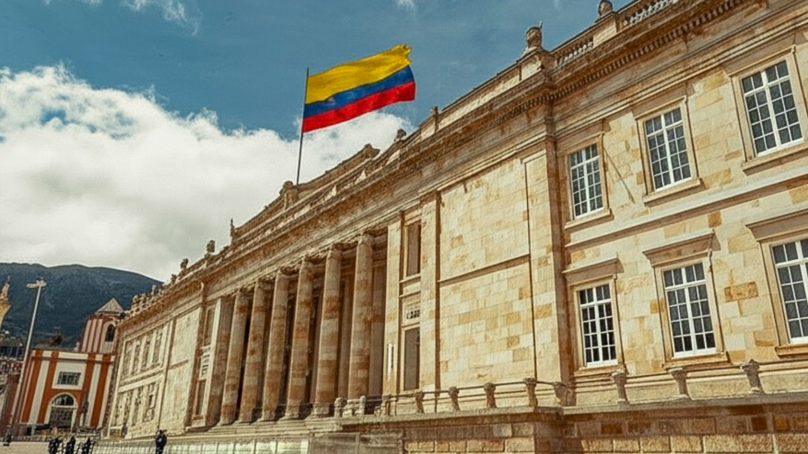 Congreso inicia sesiones en medio de disputa por presidencias del Senado y la Cámara