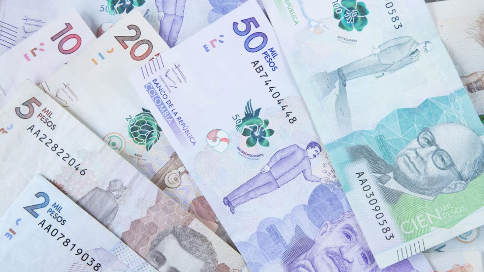 Gobierno Petro radicó presupuesto nacional por $575,6 billones para 2027