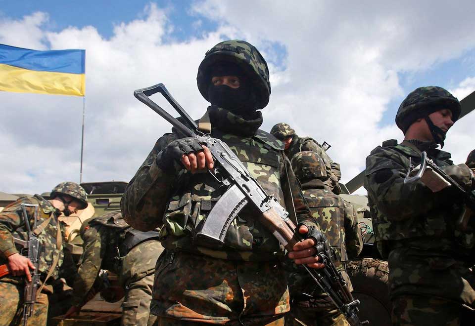 [Video] Soldado ucraniano sorprendió a sus hijas al volver a casa