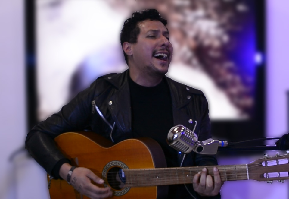 [Video] Conozca al artista detrás de un himno de amor