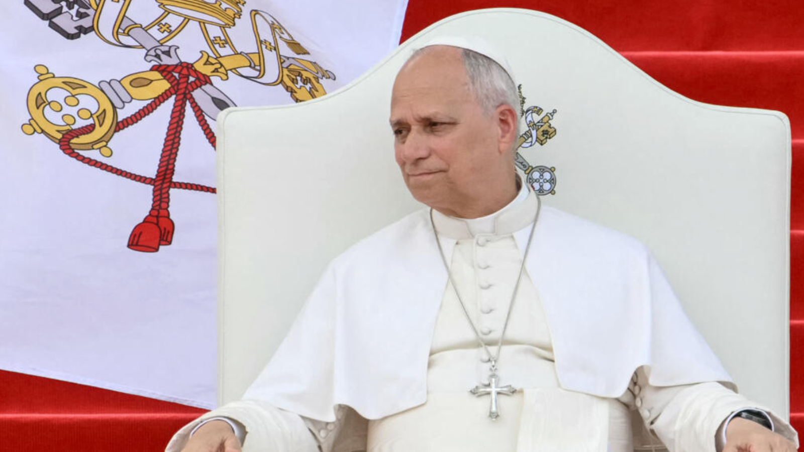 El papa pasó una noche tranquila tras ser operado