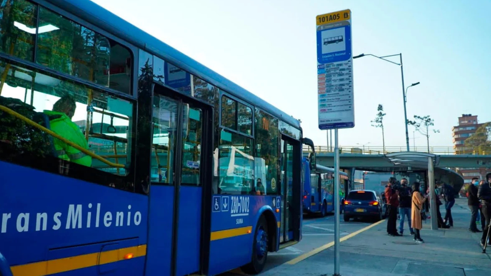 Asaltan a más de 10 pasajeros de un bus del SITP