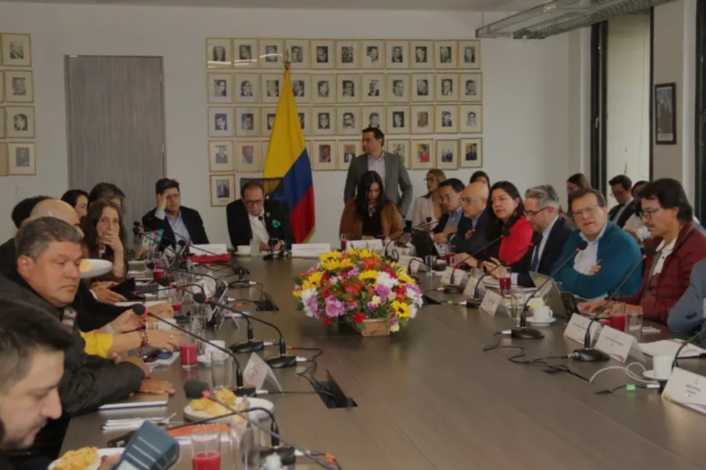 El Ministro Sanguino revela la propuesta del Gobierno en debate del salario mínimo 2026