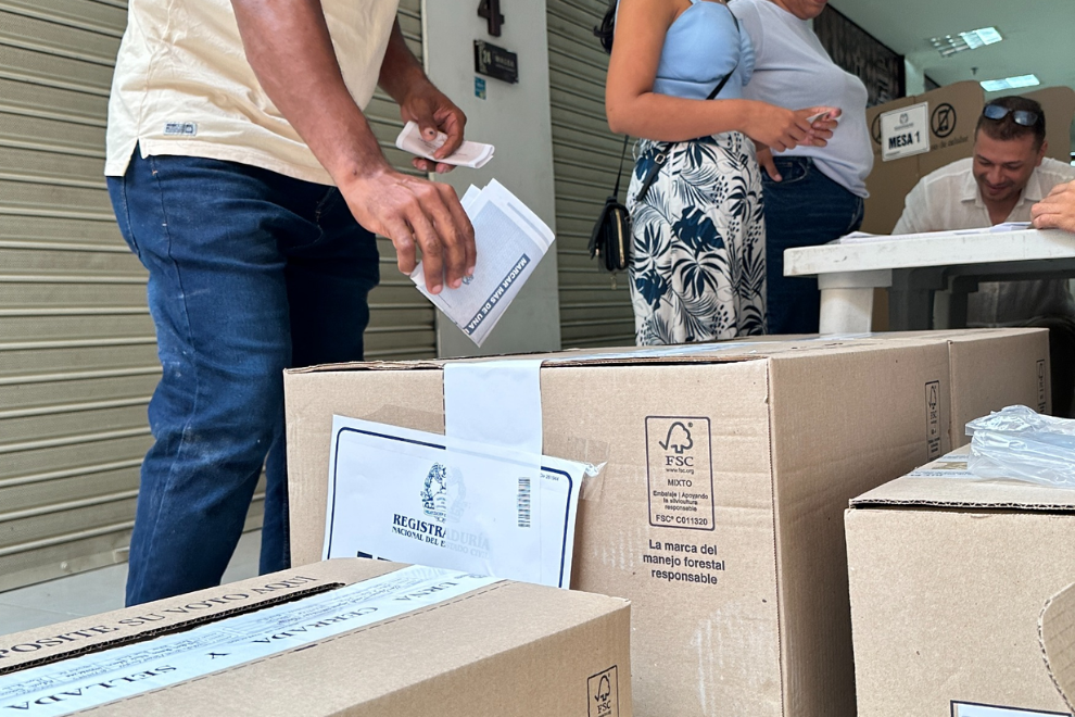 Abstención y maquinarias regionales: claves del mapa político que dejan las elecciones en Colombia