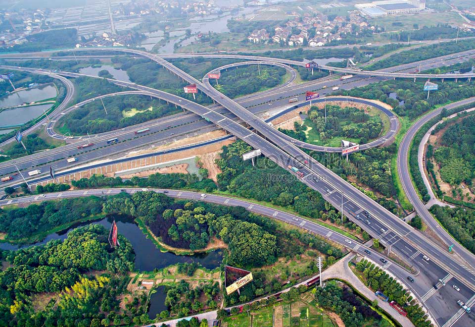 [Video] Un giro equivocado en esta autopista y queda atrapado por horas