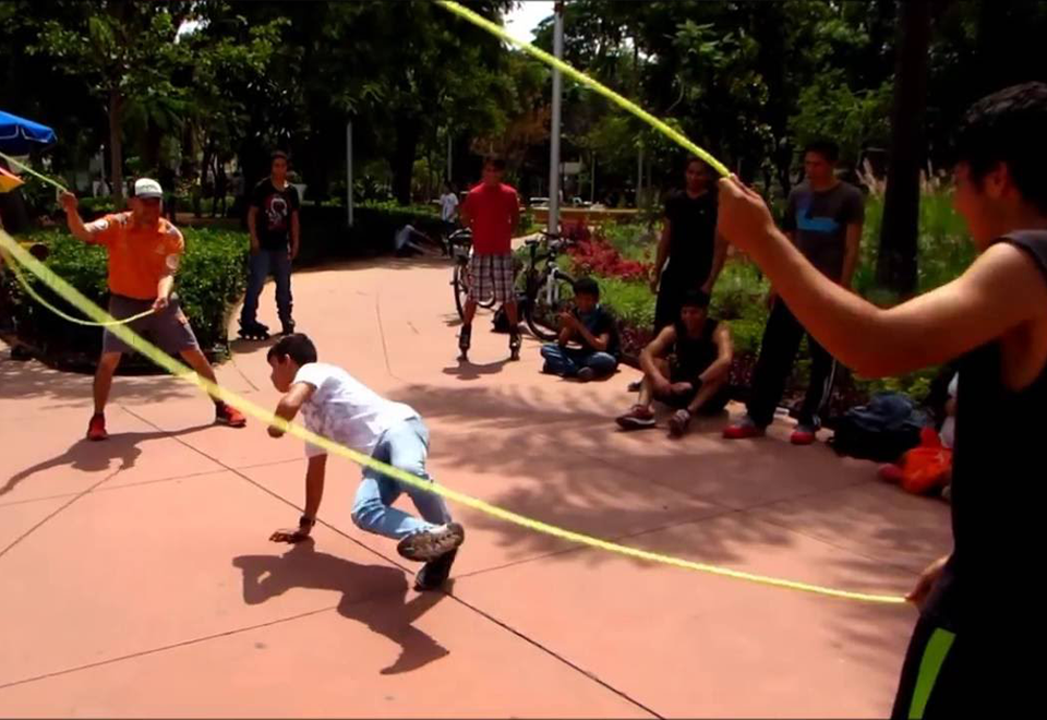 [Video] Sorprendente forma de bailar