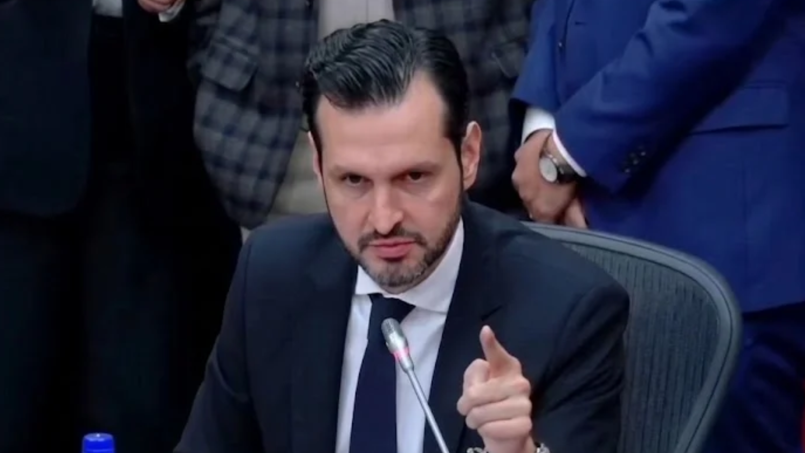Dapre denunciará presiones a 48 mujeres en gobierno Petro