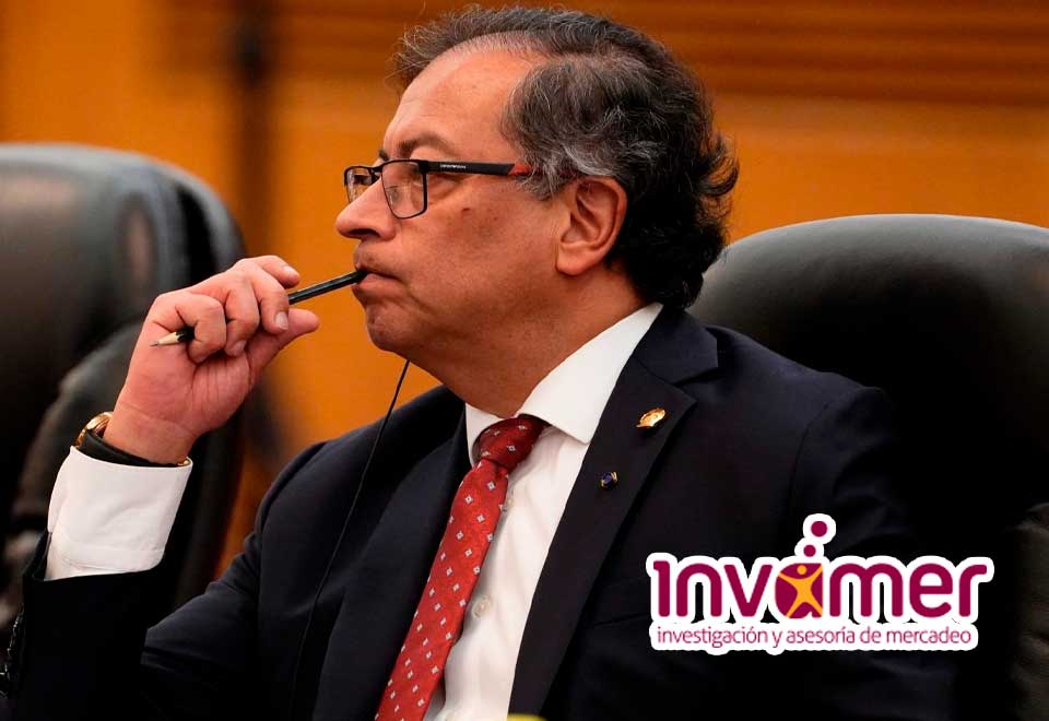 El 60% desaprueba a Petro según encuesta Invamer