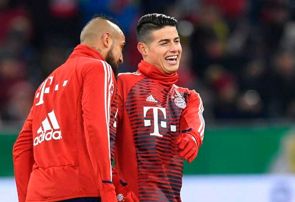 [Video] Vea la curiosa pregunta de James Rodríguez a Arturo Vidal durante transmisión en vivo