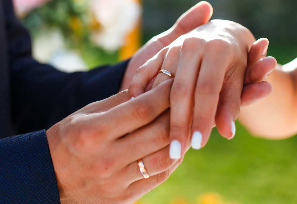 ¡Insólito! Hombre simuló robo para pedirle matrimonio a su pareja