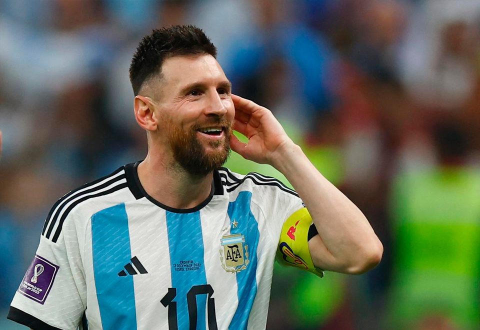 Mire a Messi actuando ¿Lo hace bien?