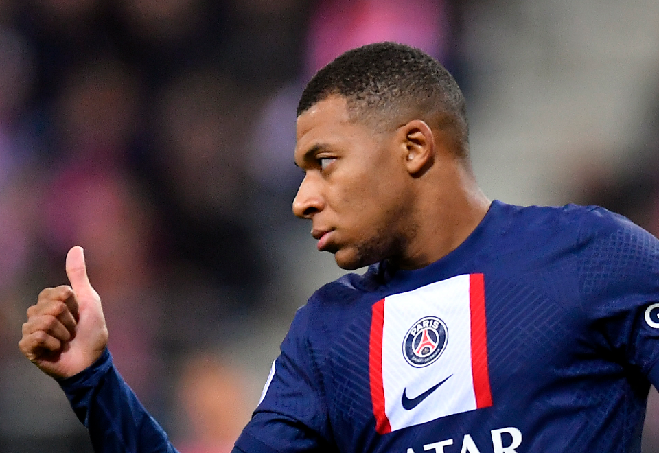 [Video] Mbappé estuvo en Camerún y mire lo que sucedió