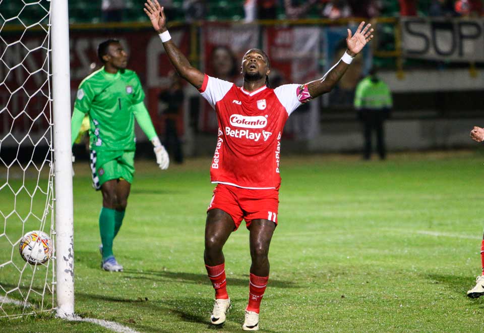 Con victoria Santa Fe celebró sus 83 años