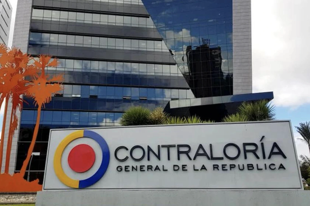 Contraloría alerta por presión sobre las finanzas públicas; gobierno electo plantea reducir ministerios