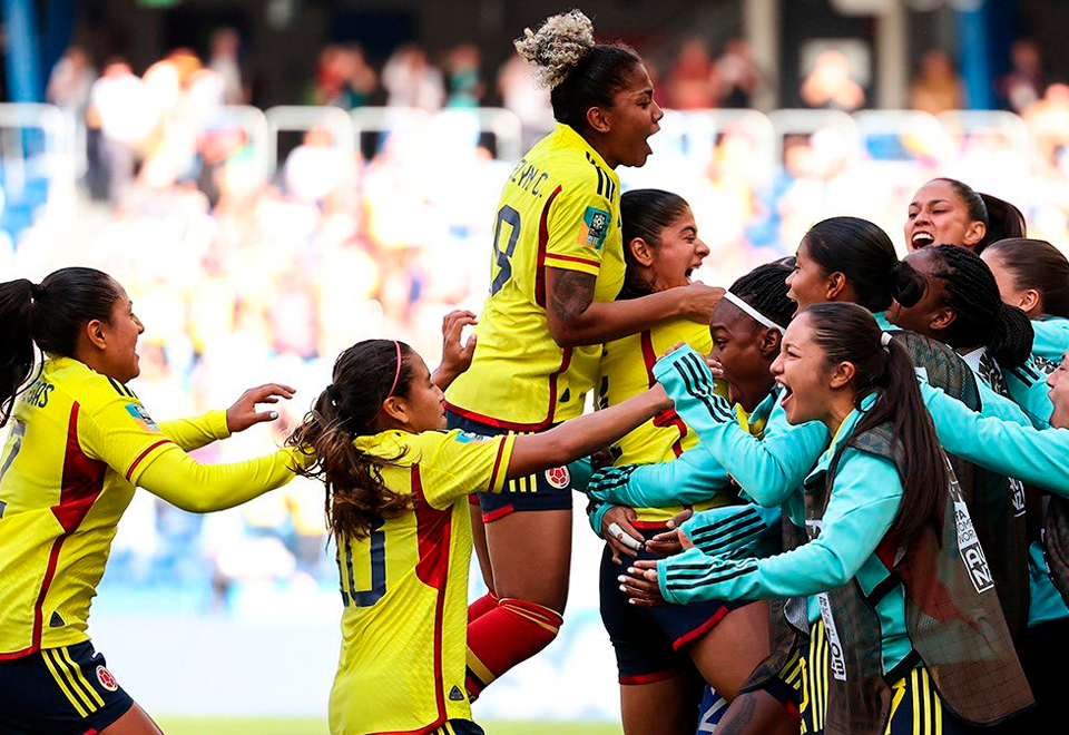 [Fotos] Lágrimas de emoción debut de Colombia en el mundial