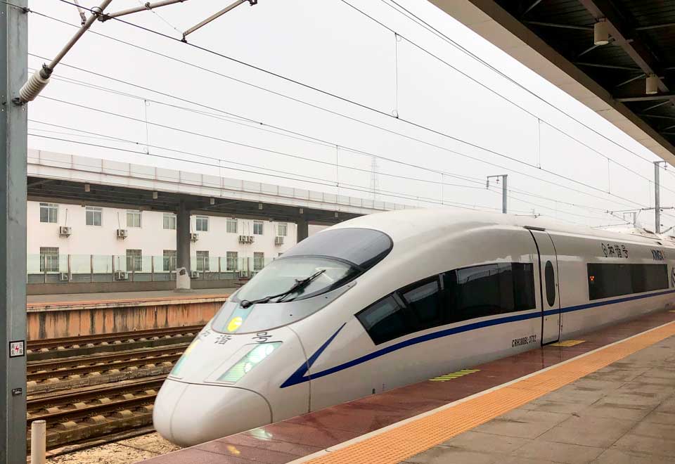 [Video] Comparación entre un tren de alta velocidad y uno regular